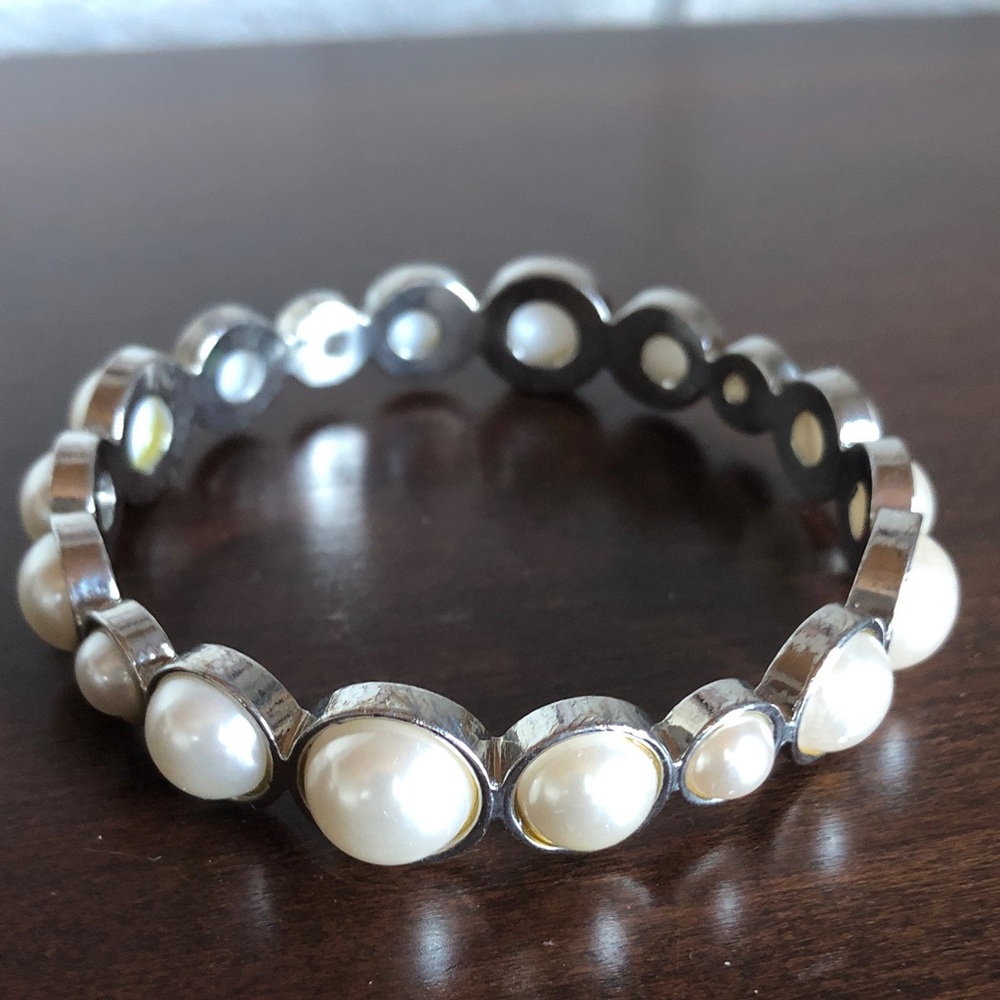 Silver and pearl bangle